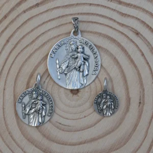 Medalla Virgen María Auxiliadora plata de ley con forma redonda