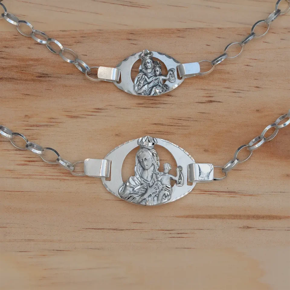 Pulsera Virgen del Carmen en Plata de ley disponibles dos tamaños